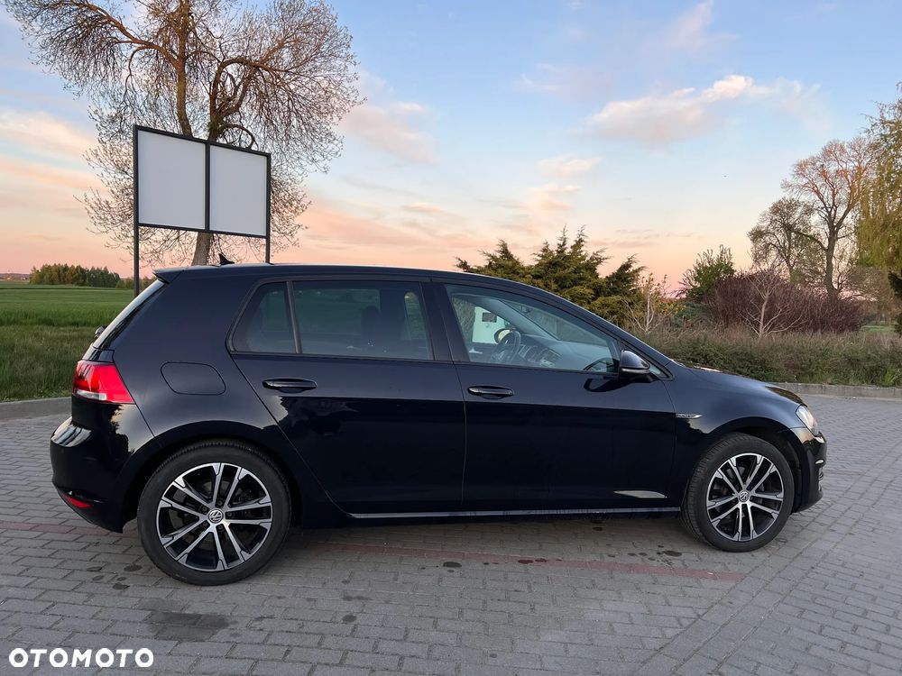 Volkswagen Golf 2.0 TDI BlueMotion Technology Lounge - 11