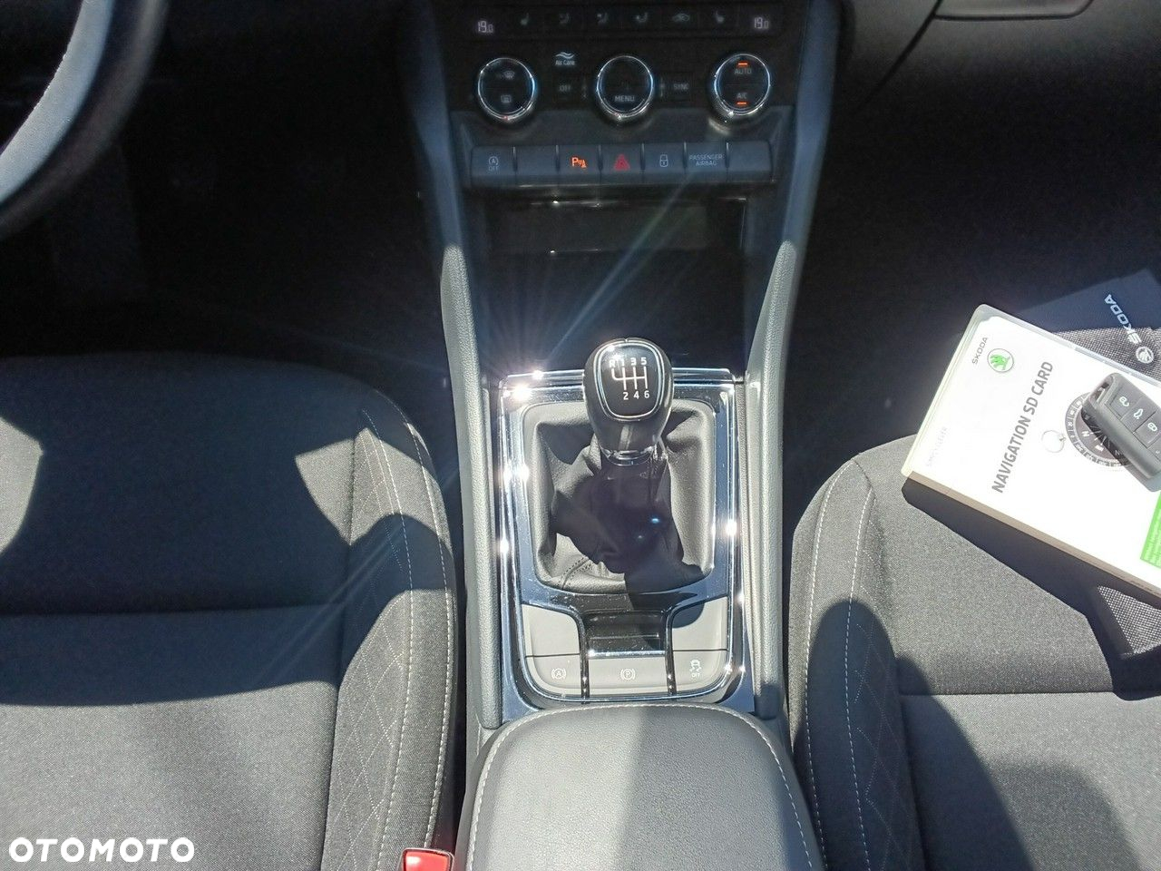 Skoda Karoq 1.5 TSI ACT Ambition - 16
