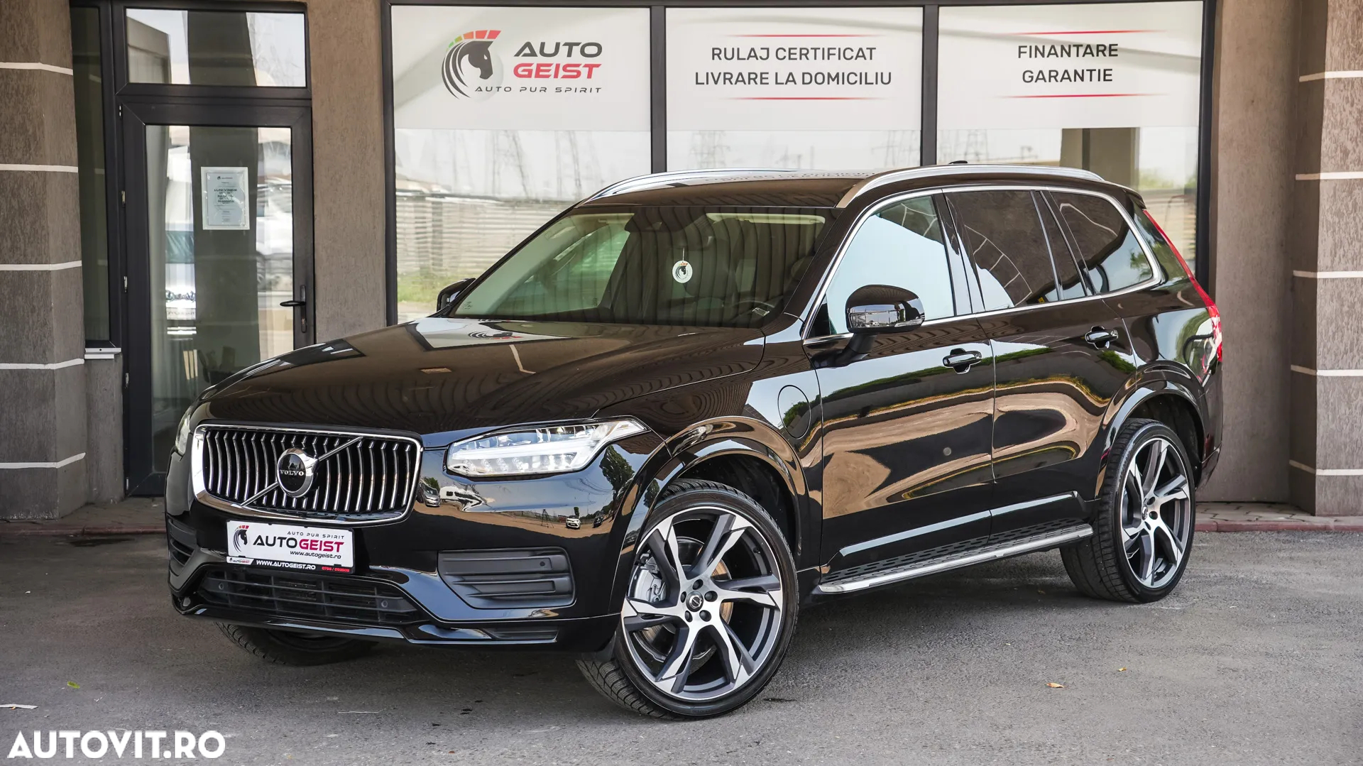 Volvo XC 90 T8 AWD Twin Engine Geartronic Momentum - 2