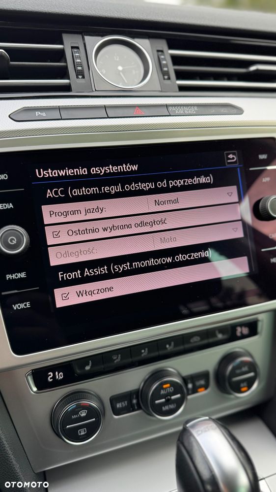 Volkswagen Passat 2.0 TDI BMT SCR Comfortline DSG7 - 24