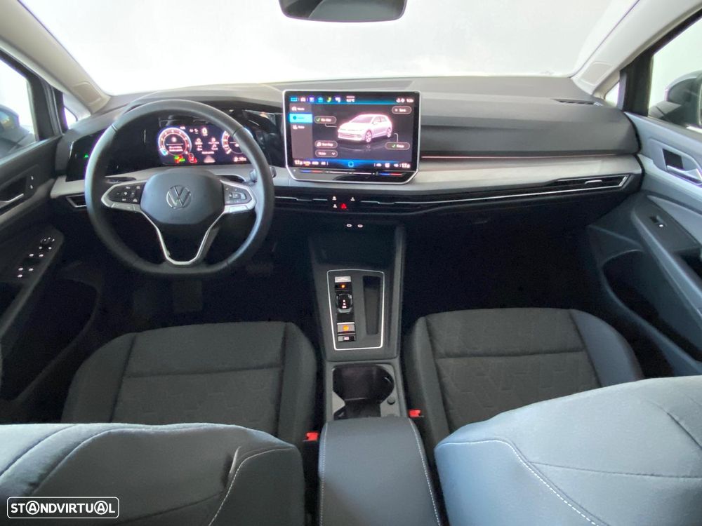 VW Golf 1.5 eTSI Urban DSG - 13