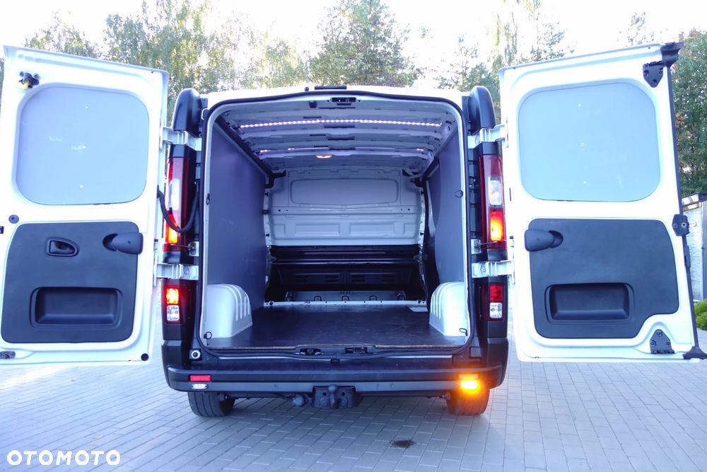 Renault Trafic Automat 2.0 Dci 145 KM Long Klima Webasto Kamera - 28