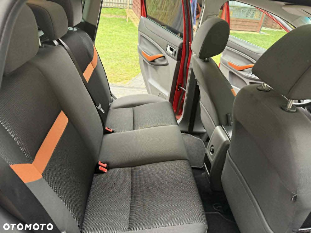 Ford Kuga 2.0 TDCi 4x4 Trend - 6