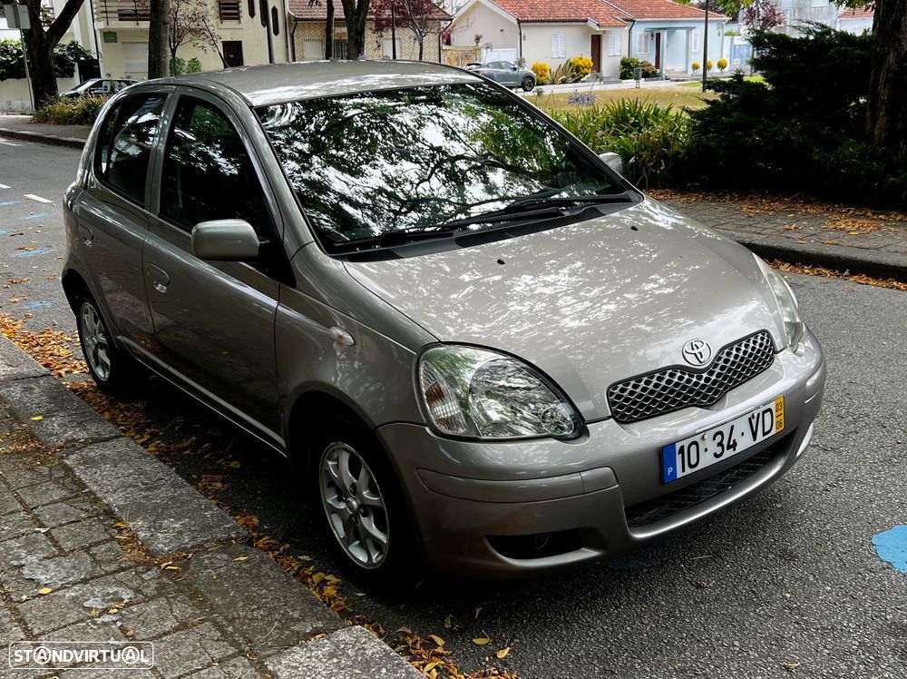 Toyota Yaris 1.0 SE MMT - 5