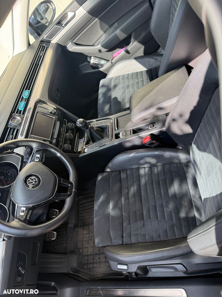 Volkswagen Passat 1.6 TDI (BlueMotion Technology) Comfortline - 8