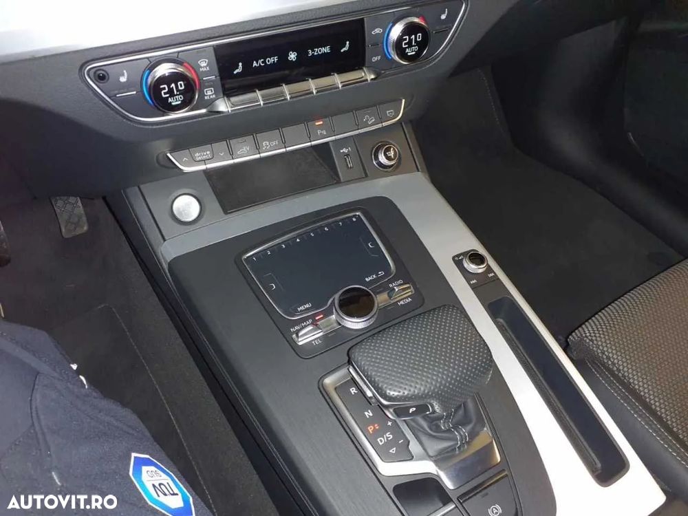 Audi Q5 55 TFSI e quattro S tronic PHEV S Line - 9