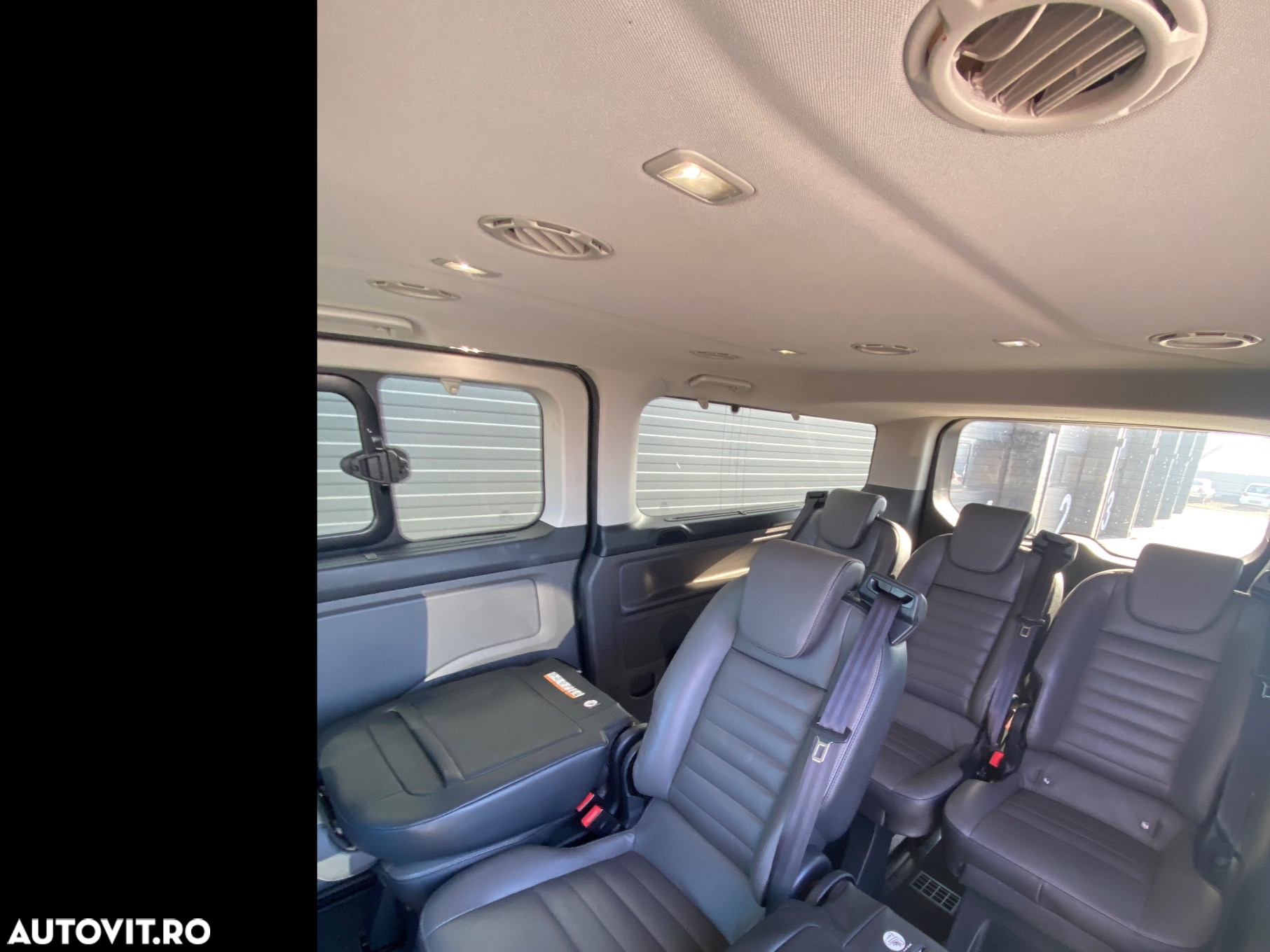 Ford Tourneo Custom Bus 320 2.0 EcoBlue 185 CP L2H1 Titanium X Aut. - 28