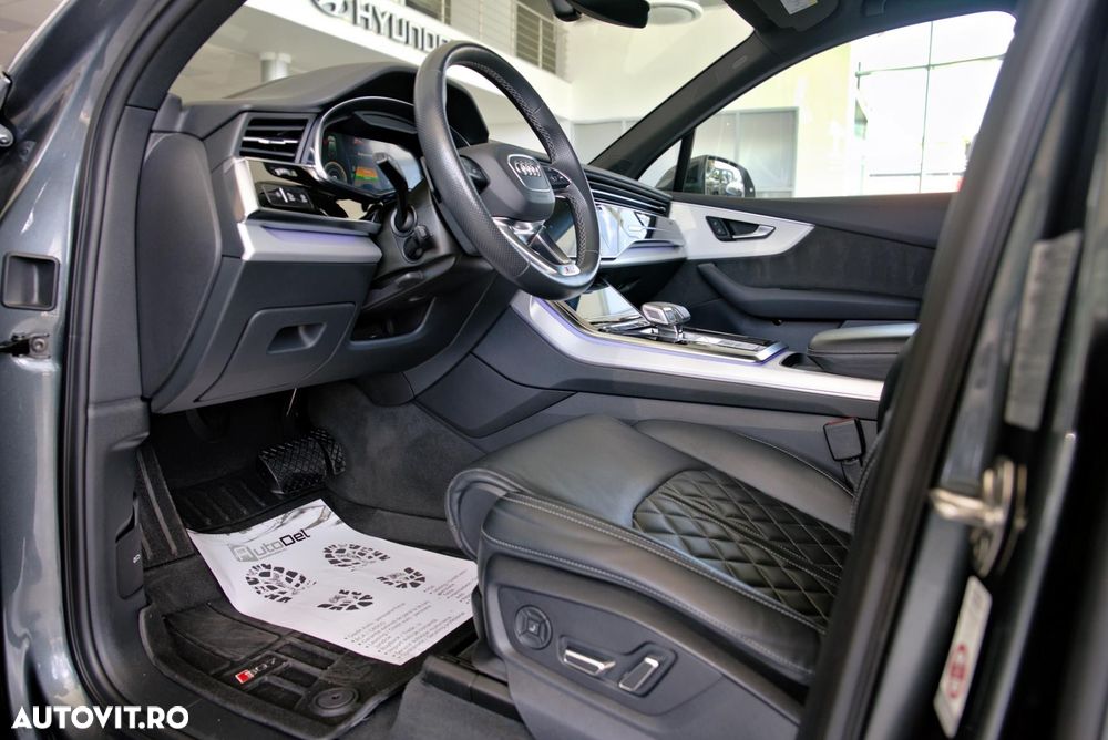 Audi Q7 55 TFSI e quattro tiptronic S line - 23