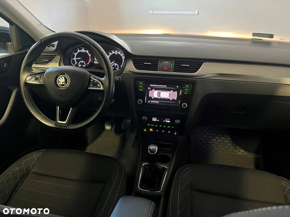 Skoda RAPID 1.0 TSI Style - 21