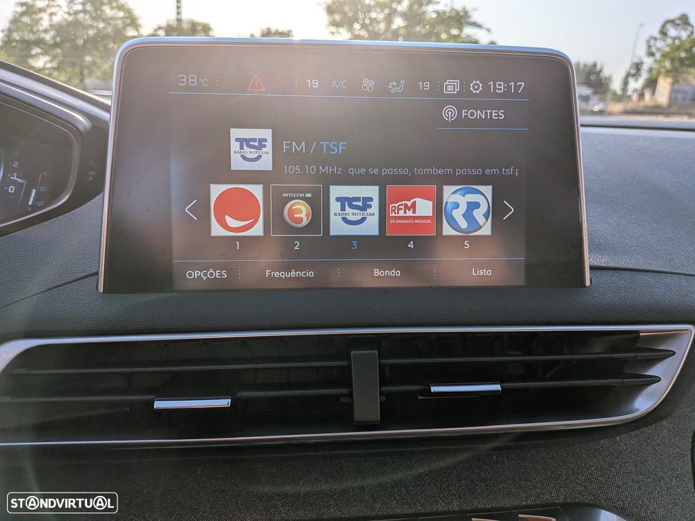 Peugeot 3008 1.2 PureTech Allure - 22