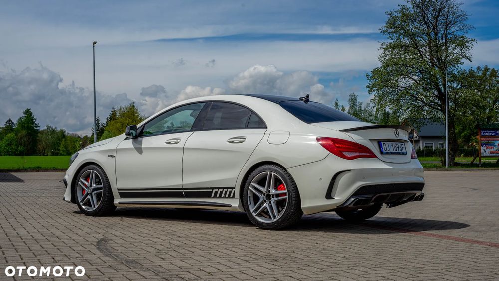 Mercedes-Benz CLA - 9