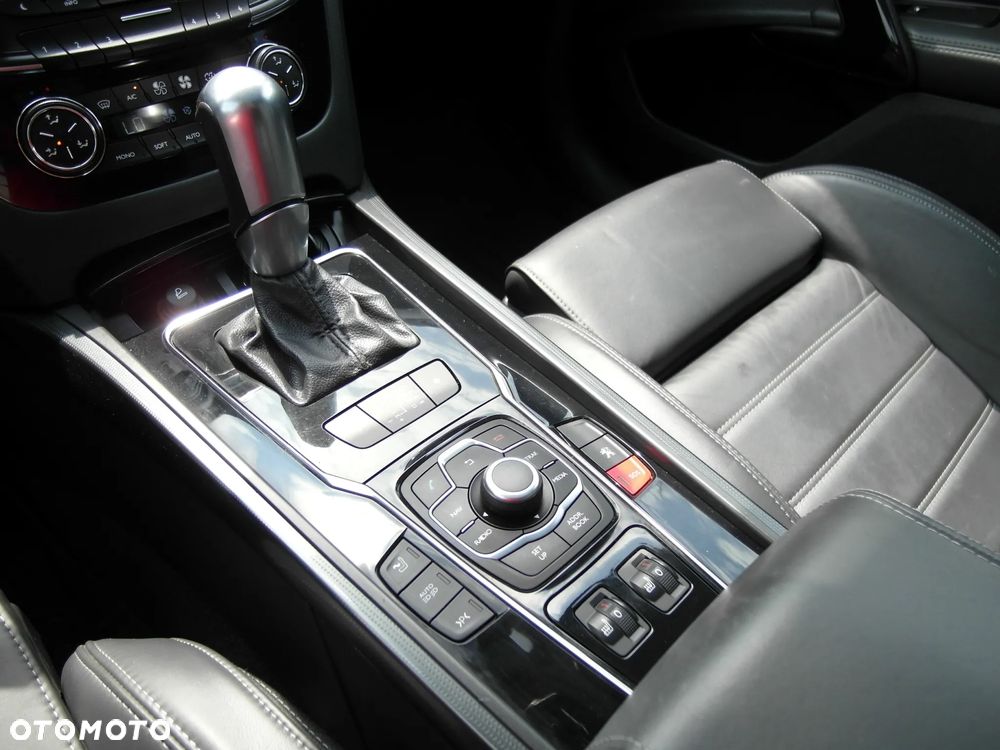 Peugeot 508 BlueHDi FAP 180 Automatik Stop&Start Allure - 34