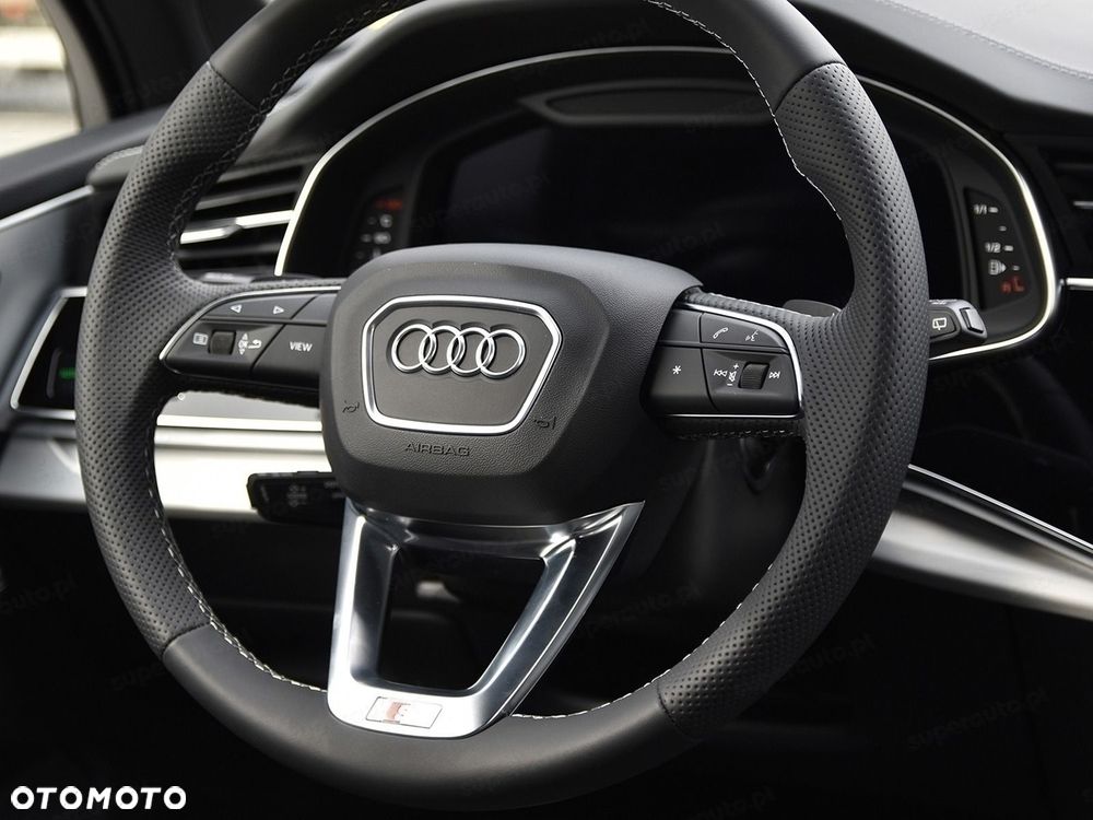 Audi Q8 TFSI e PHEV 290 kW Quattro Tiptronic - 9