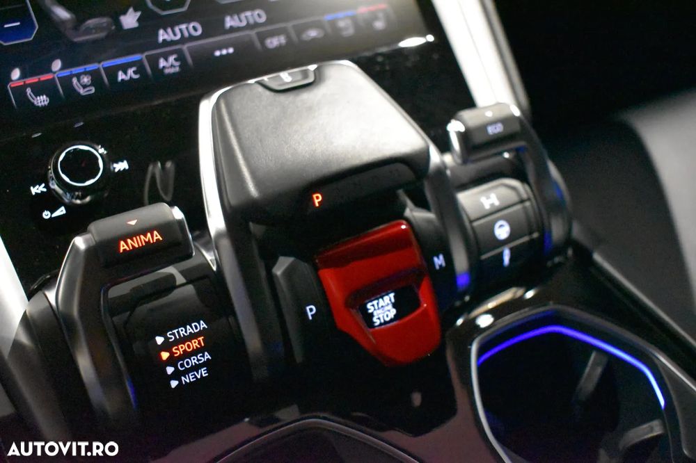 Lamborghini URUS - 31