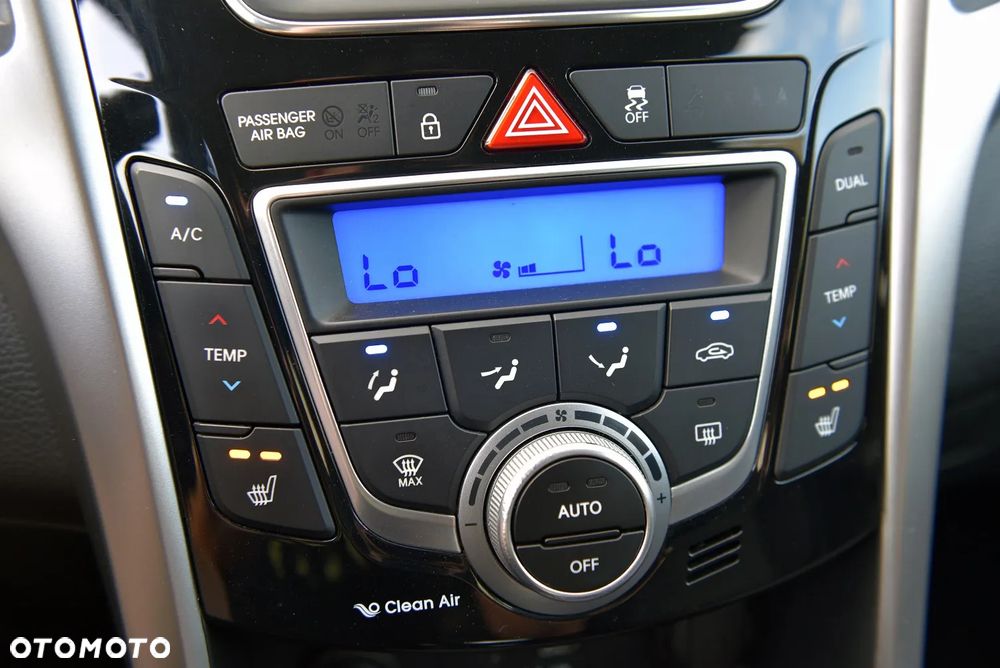 Hyundai i30 1.6 CRDi Comfort - 24
