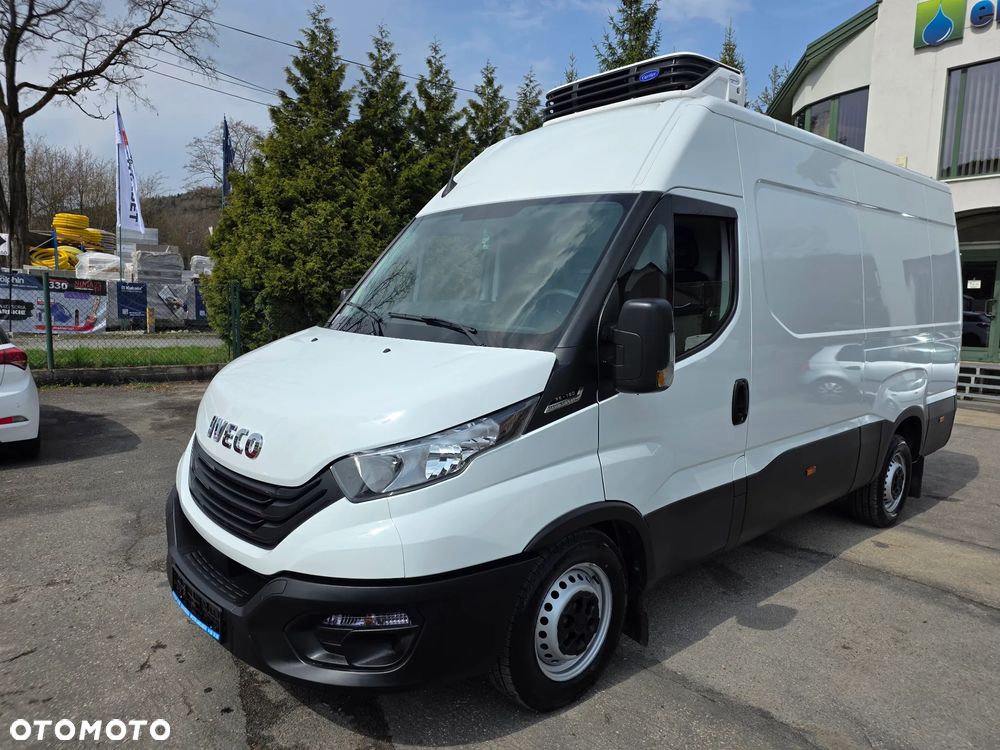 Iveco 35S16 Chłodnia CARIRER 350 xarios rej.03/2024 km40000 automat - 1