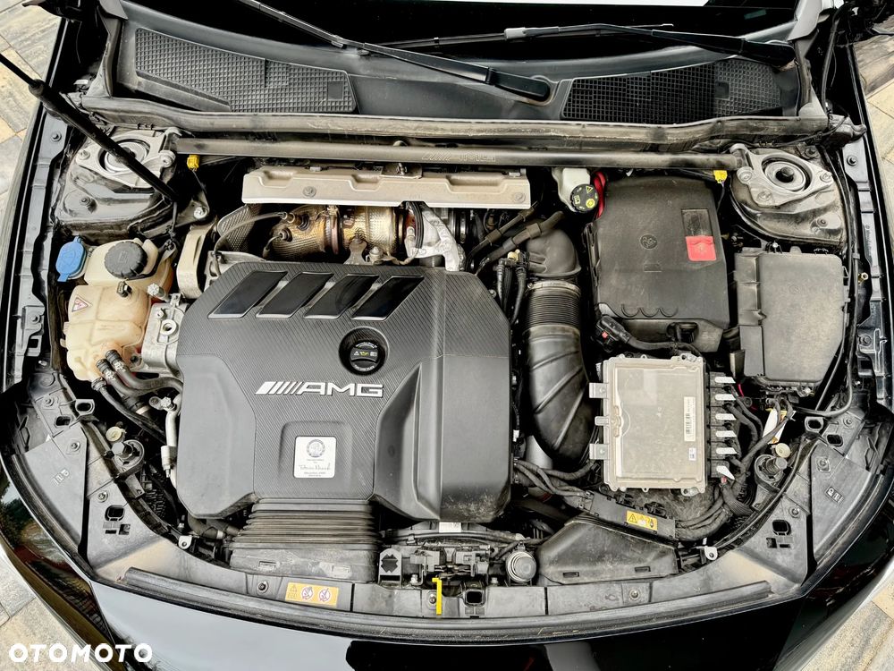 Mercedes-Benz CLA AMG 45 S 4-Matic+ 8G-DCT - 14