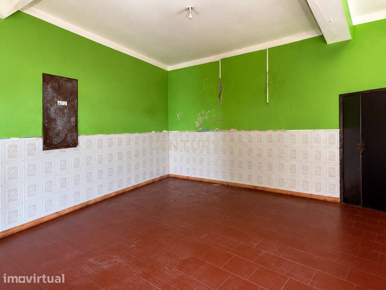 Espaço Comercial com 64 m² para Remodelar no Centro de Estremoz - Grande imagem: 4/10