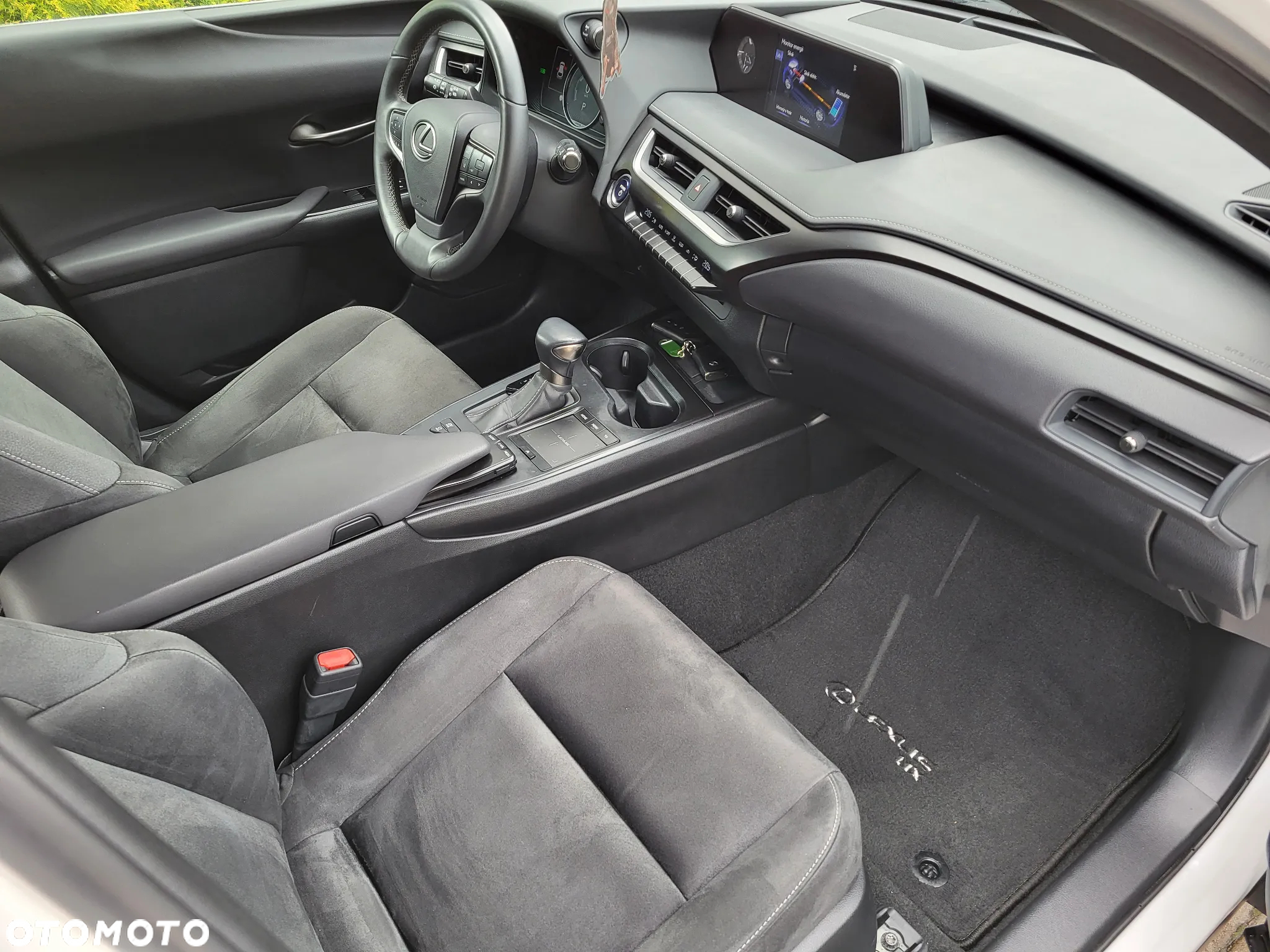 Lexus UX 250h GPF Elegance 2WD - 9