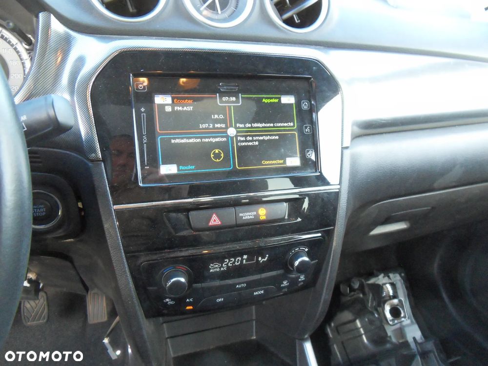 Suzuki Vitara 1.4 Boosterjet Hybrid Comfort+ "SHINKAI" - 23