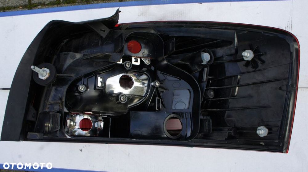 TYLNA LEWA LAMPA AUDI A3 8P3 LIFT 3D - 4