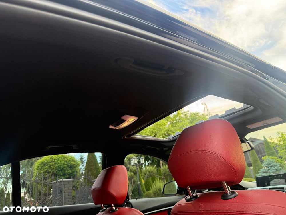 BMW Seria 3 340i xDrive Edition M Sport Shadow - 29