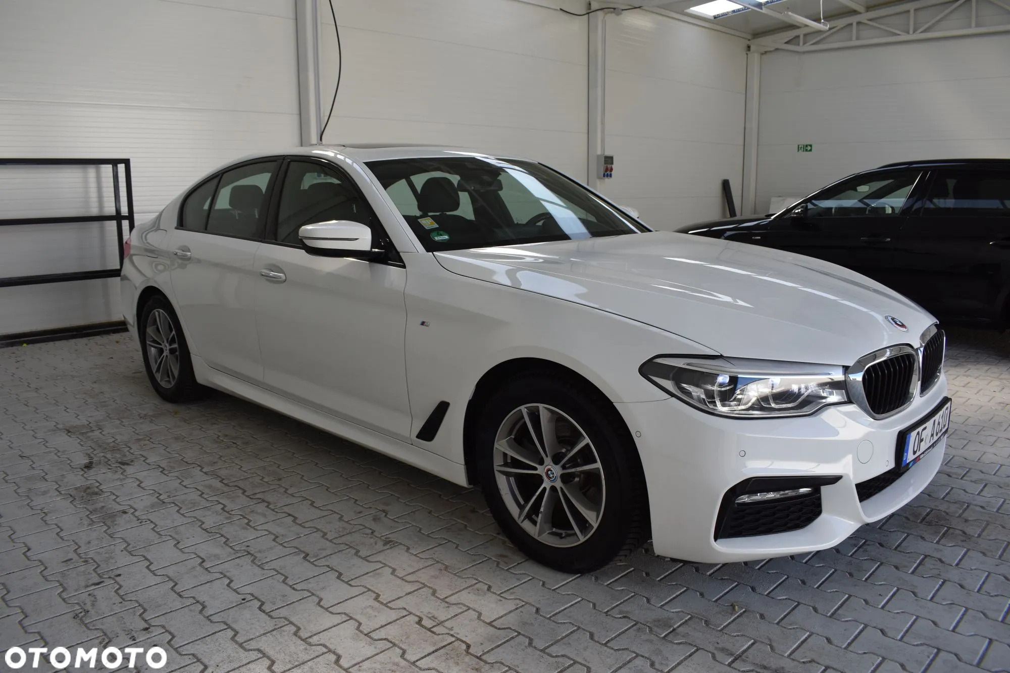 BMW Seria 5 520d M Sport - 7