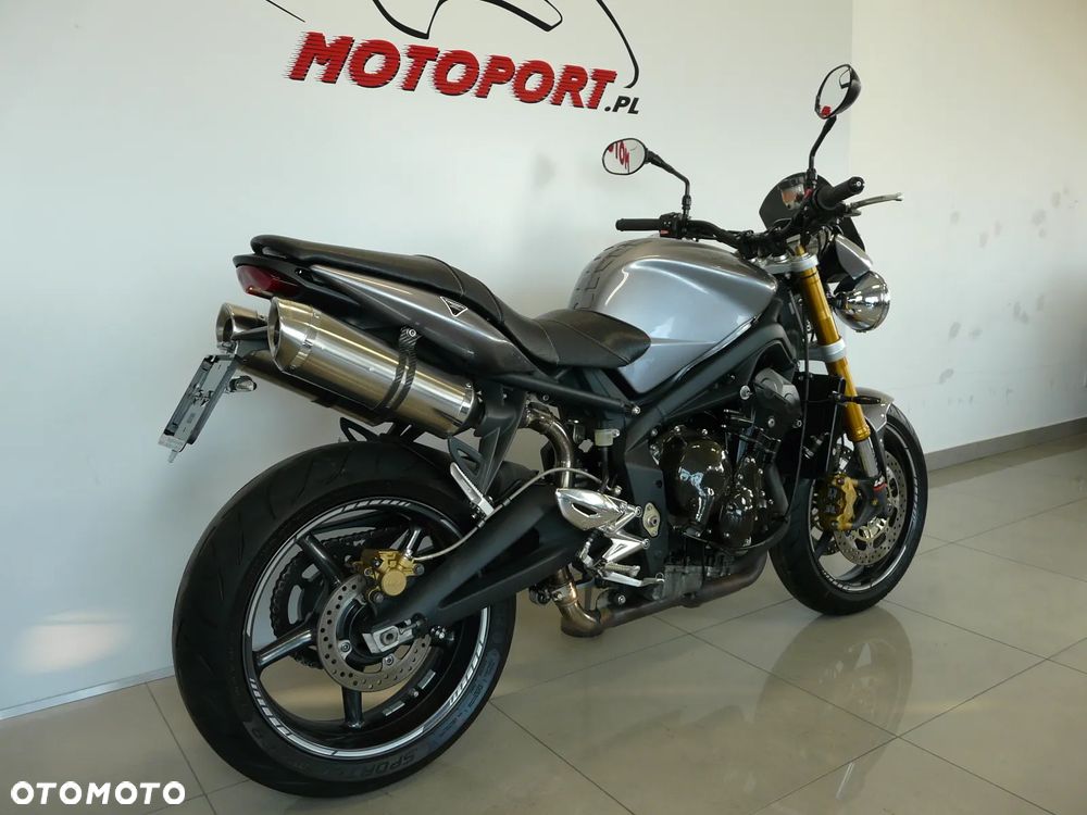 Triumph Street Triple - 3