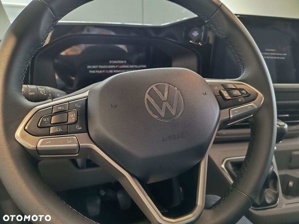 Volkswagen Caravelle - 13