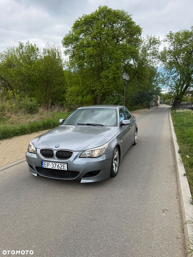 BMW Seria 5 525d - 13