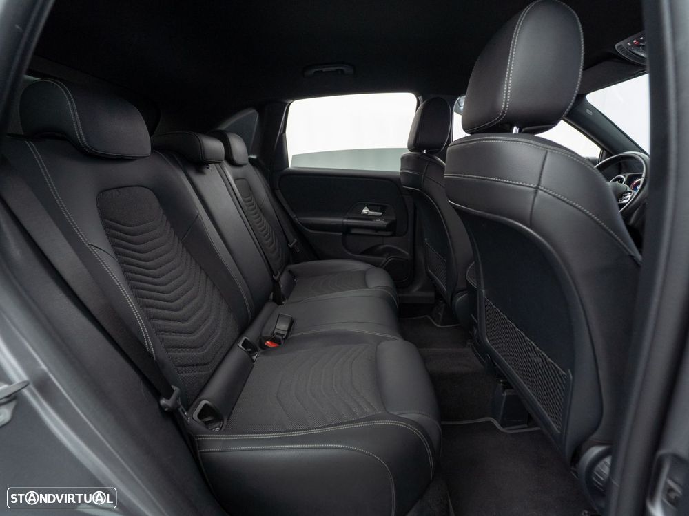 Mercedes-Benz B 250 e Style Plus - 36
