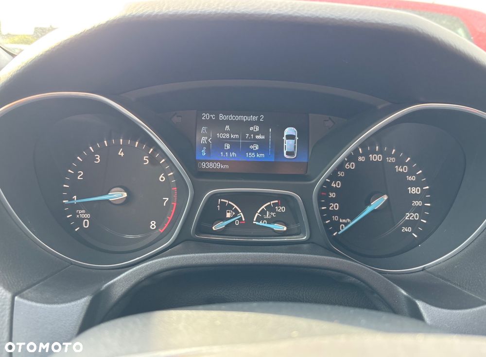 Ford Focus 1.0 EcoBoost Start-Stopp-System ST-LINE STYLE - 8