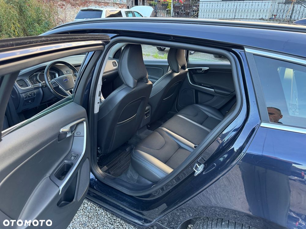 Volvo V60 - 11