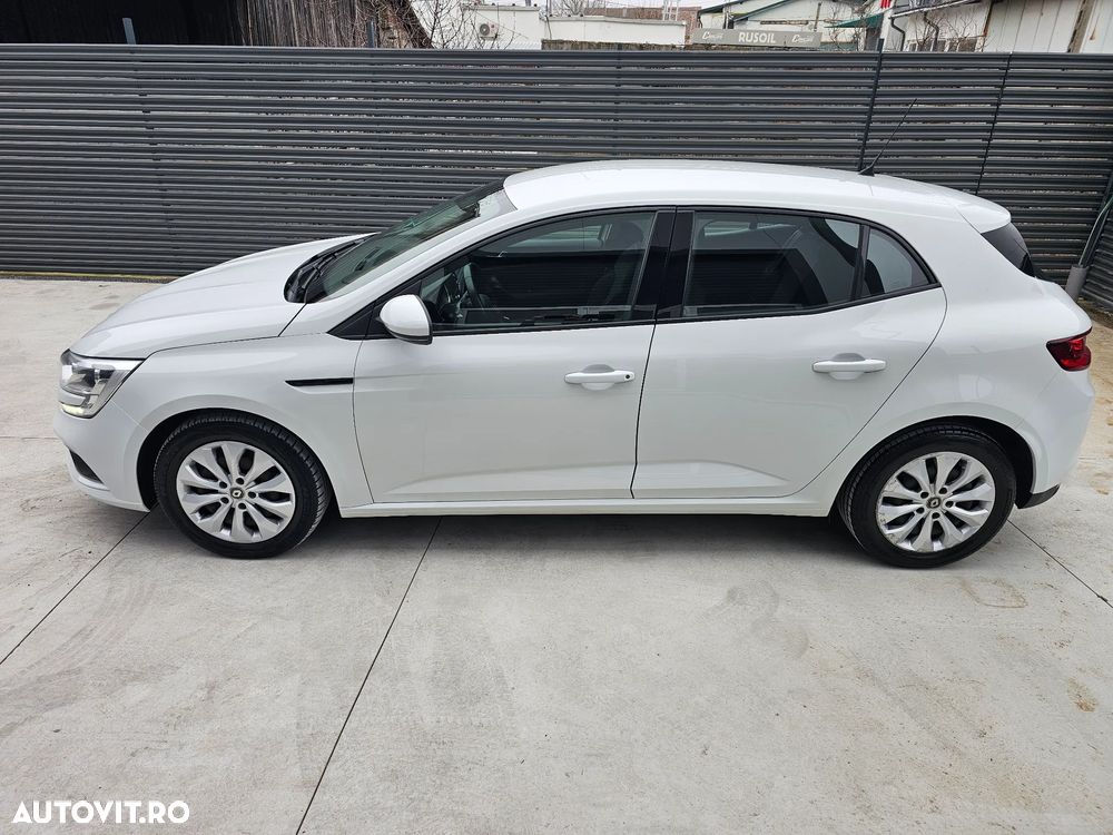 Renault Megane BLUE dCi 115 BUSINESS EDITION - 10