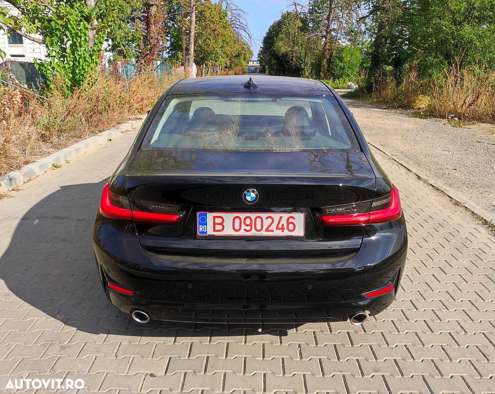 BMW Seria 3 320i Aut. Sport Line - 4