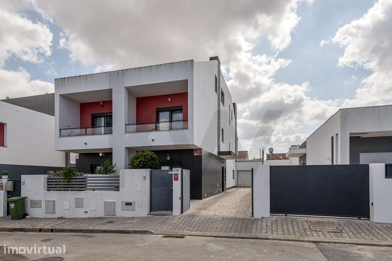 Moradia T3+1 com Jardim, Terraço e Parqueamento para 3 Carros | Fernão - Grande imagem: 5/44