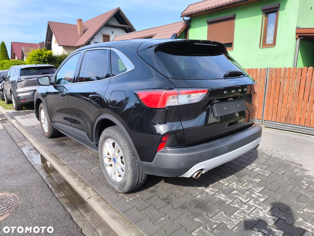 Ford Kuga 1.5 EcoBoost TITANIUM X - 2