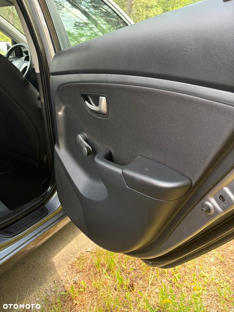 Hyundai i30 1.4 CRDi Intro Edition - 10