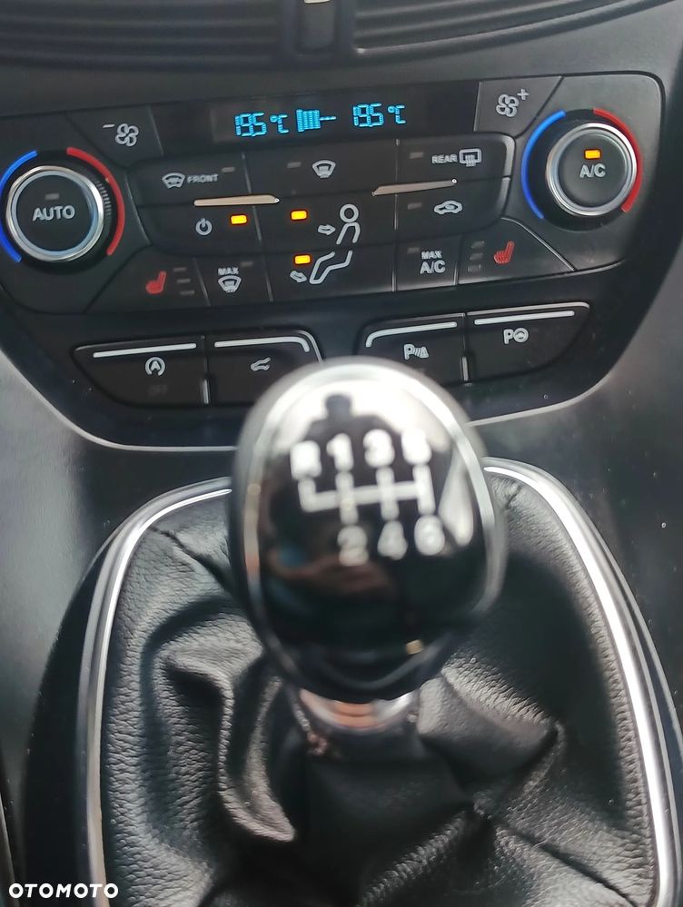 Ford Kuga 1.5 EcoBoost FWD Titanium ASS GPF - 9