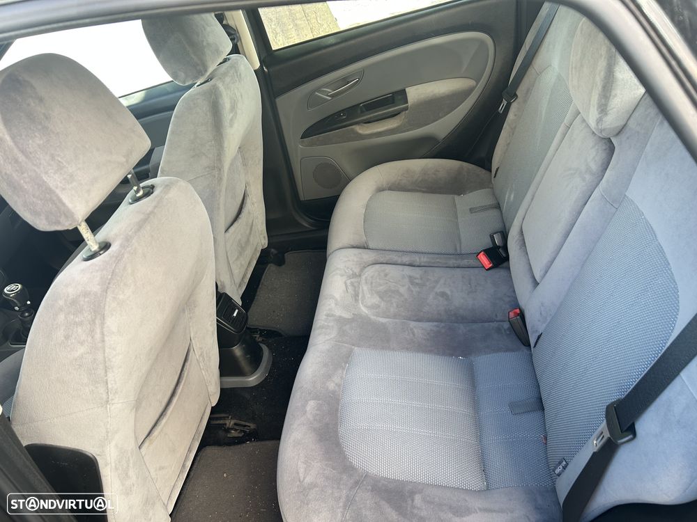 Fiat Linea 1.6 M-Jet Emotion - 17