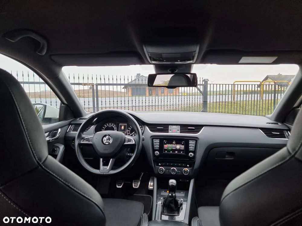Skoda Octavia 2.0 TDI (Green tec) RS - 17
