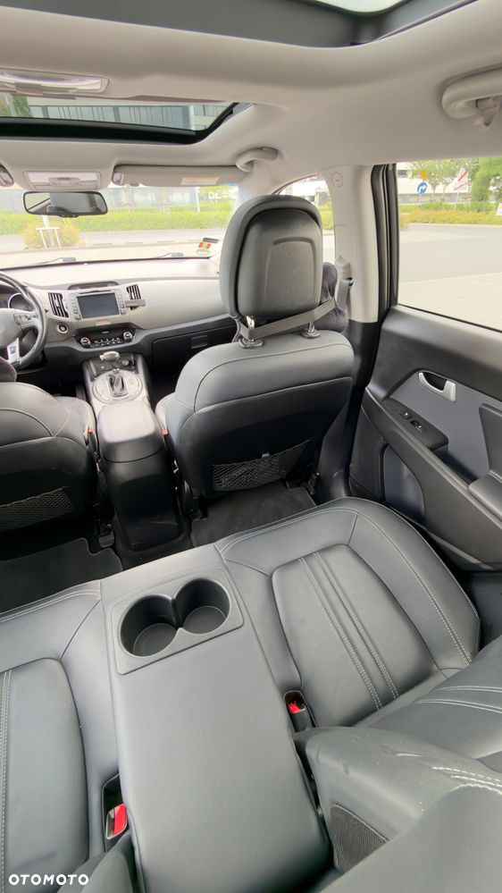 Kia Sportage 2.0 CRDI L AWD - 11