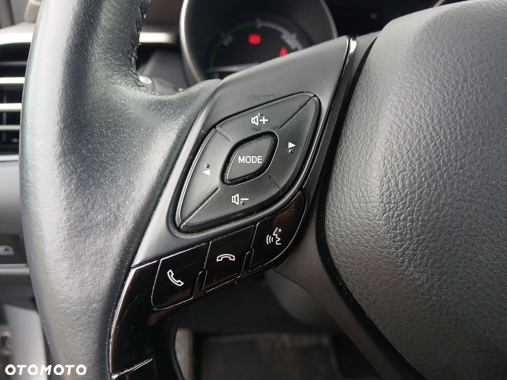 Toyota C-HR 2.0 Hybrid Executive - 26