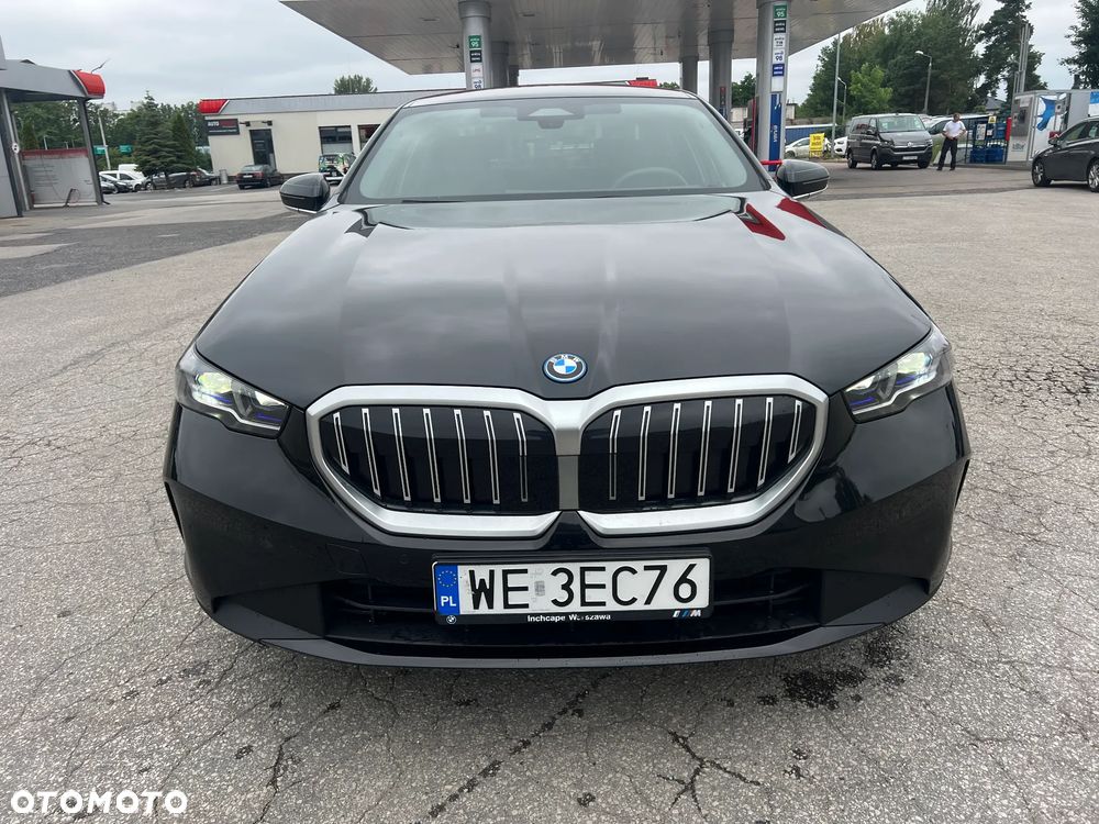 BMW Seria 5 530e PHEV - 3