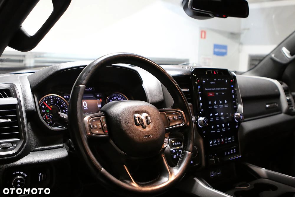 RAM 1500 5.7 Crew Cab Limited - 23