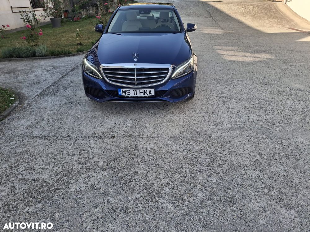 Mercedes-Benz C 220 d 4MATIC Aut. - 4