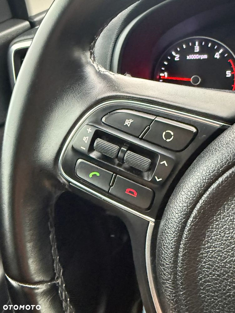 Kia Sportage 1.7 CRDI 2WD ISG Dream-Team Edition - 31