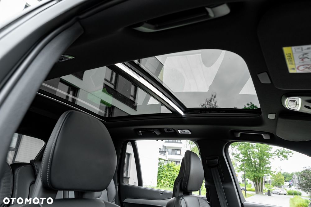 Volvo XC 90 B5 D AWD Ultimate Bright - 25
