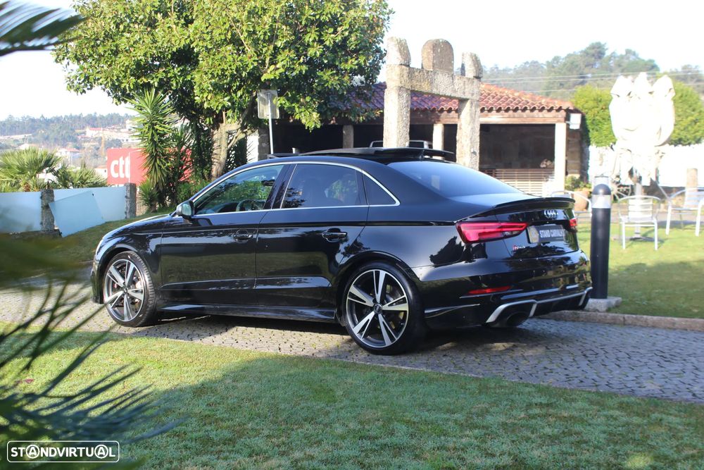Audi RS3 Limousine - 3