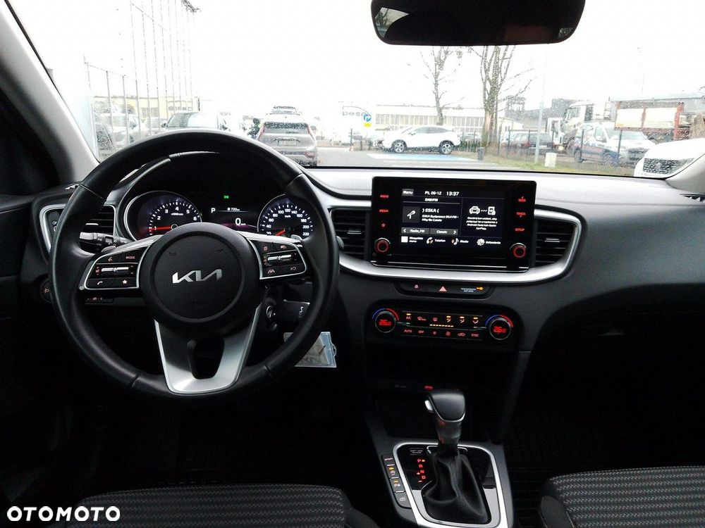 Kia Ceed 1.5 T-GDI M DCT - 13